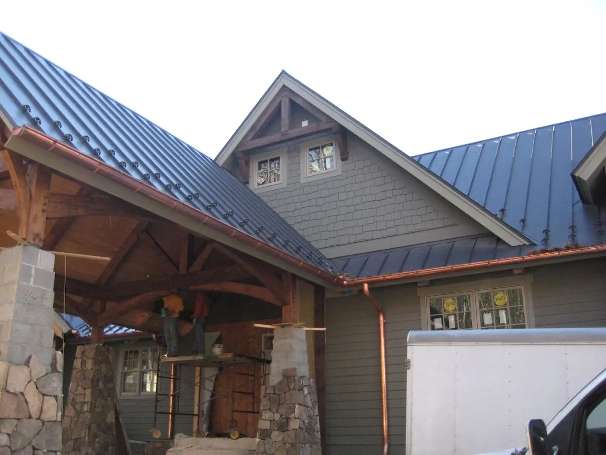 Craftsman Roofing team delivering quality roofing work in Tolles